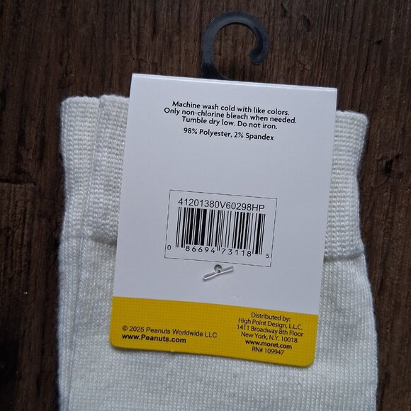 Peanuts Socks (2 Pairs) - Picture 4 of 5